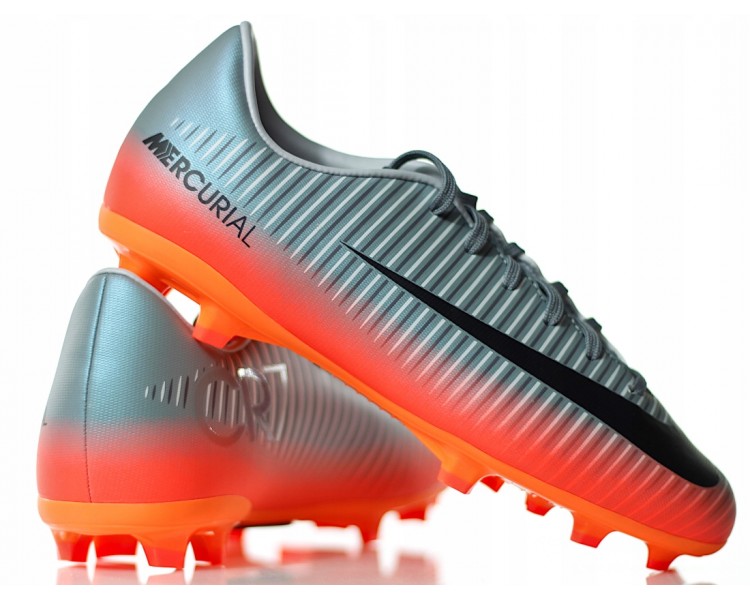 BUTY PIŁKARSKIE KORKI NIKE 852489-001