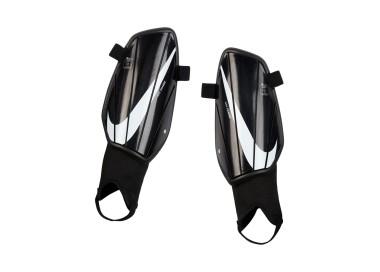 Ochraniacze Nike SP2164-010