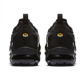 Buty Męskie Nike Air VAPORMAX PLUS 924453-004