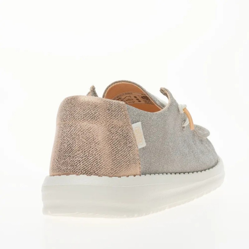 HEY DUDE Metallic Sparkle 41082-7D9 – Lekkie Buty Damskie Brokatowe| SportoweMarki.pl HEY DUDE Metallic Sparkle 41082-7D9 – Lekkie Buty Damskie Brokatowe| SportoweMarki.pl